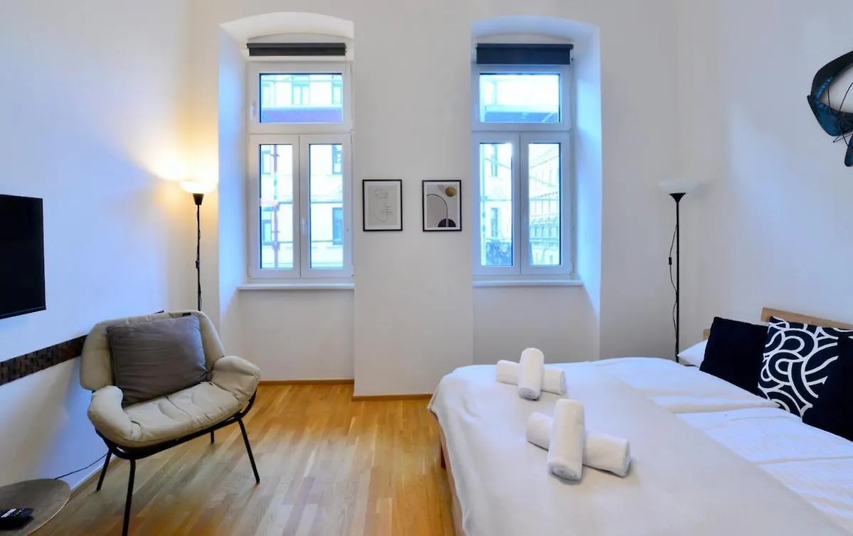 Studio Close To Centre And Akh Wien 0*,
