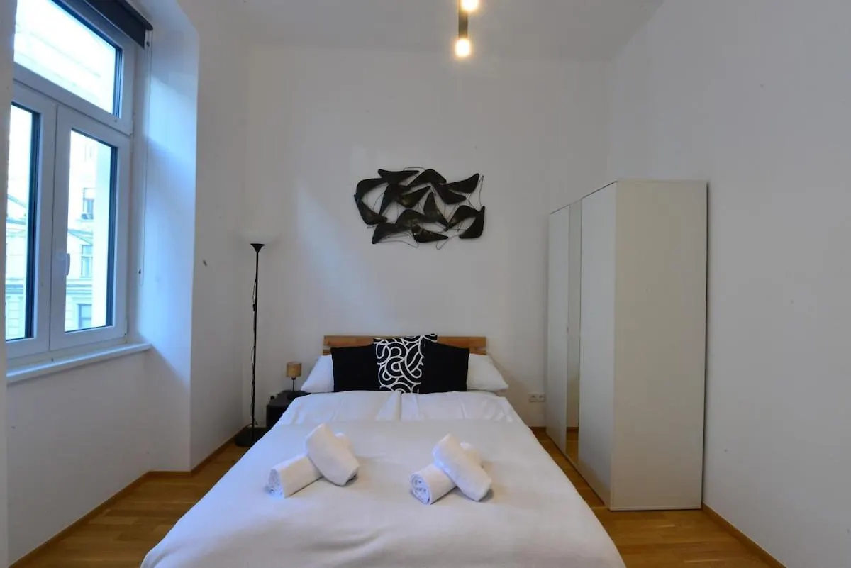 Studio Close To Centre And Akh Wien Österrike