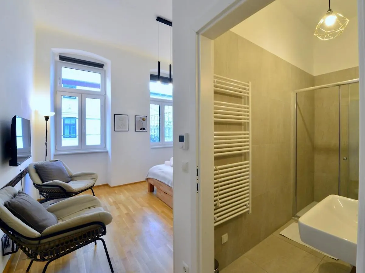 Studio Close To Centre And Akh Wien Österrike